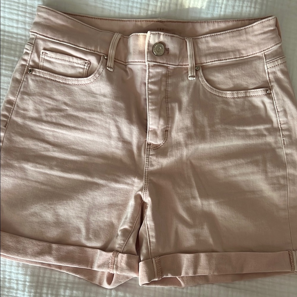 White House Black Market 5” Jean Shorts pink Sz 2 High Rise 5” inseam
